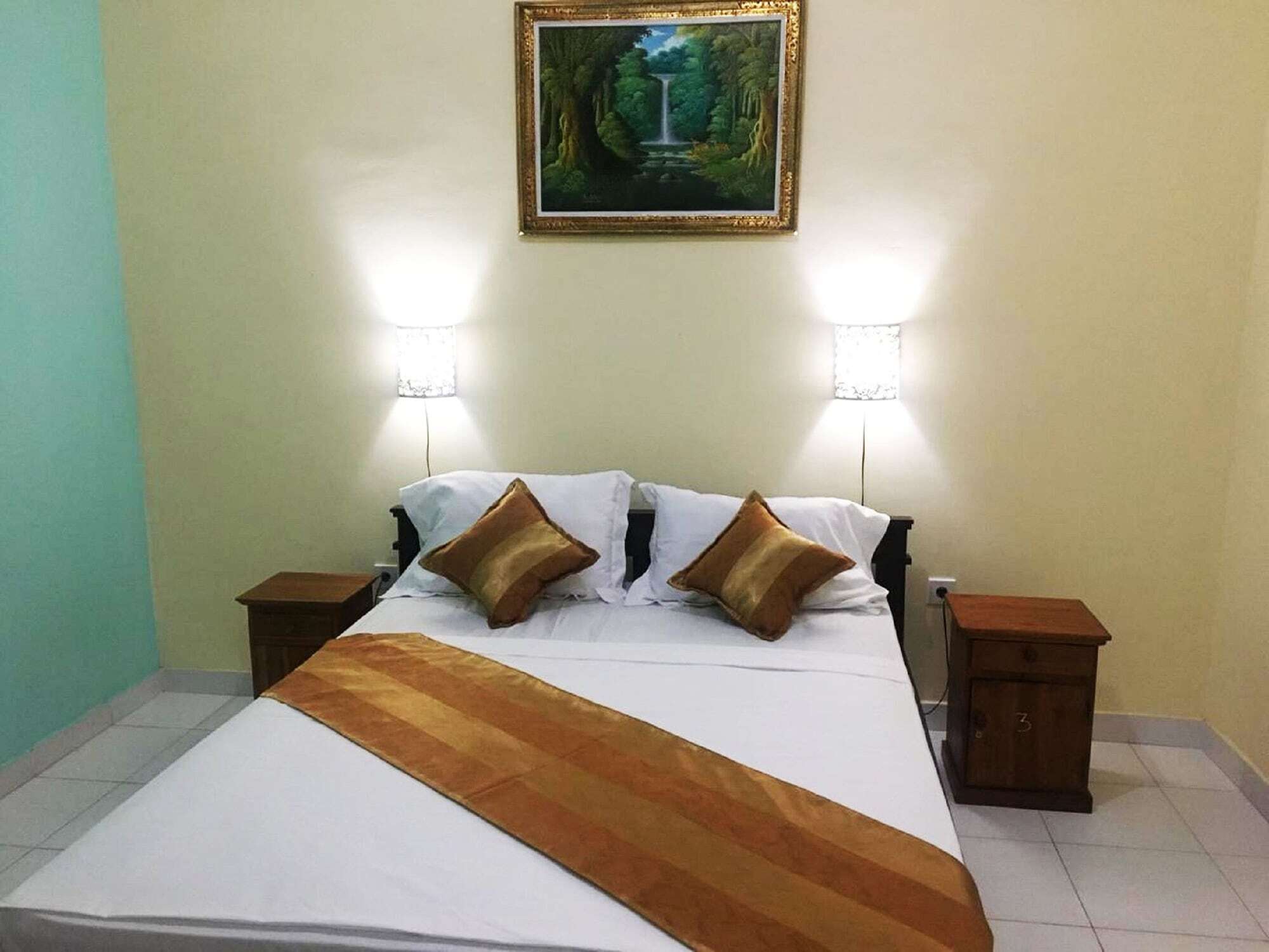 Repag Wayan Canggu छात्रावास *